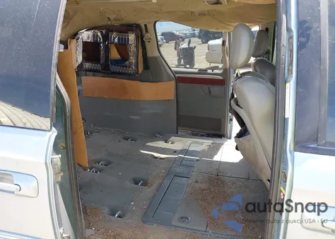 2005 Chrysler Town & Country Limited from USA, damaged, VIN 2C8GP64L05R365310